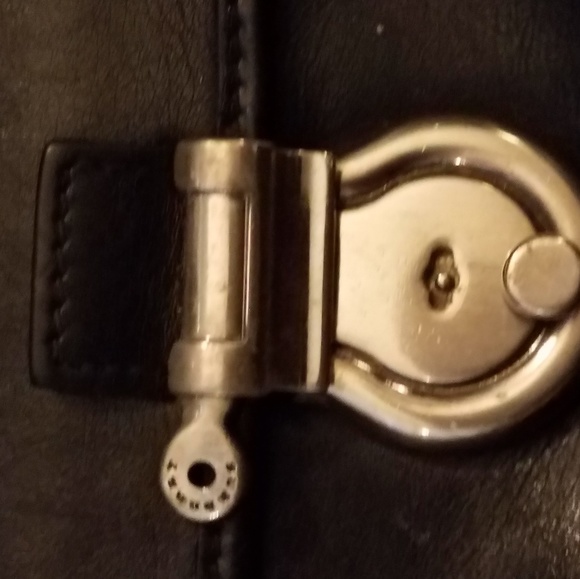 Authentic Burberry black leather bag - Picture 5 of 8